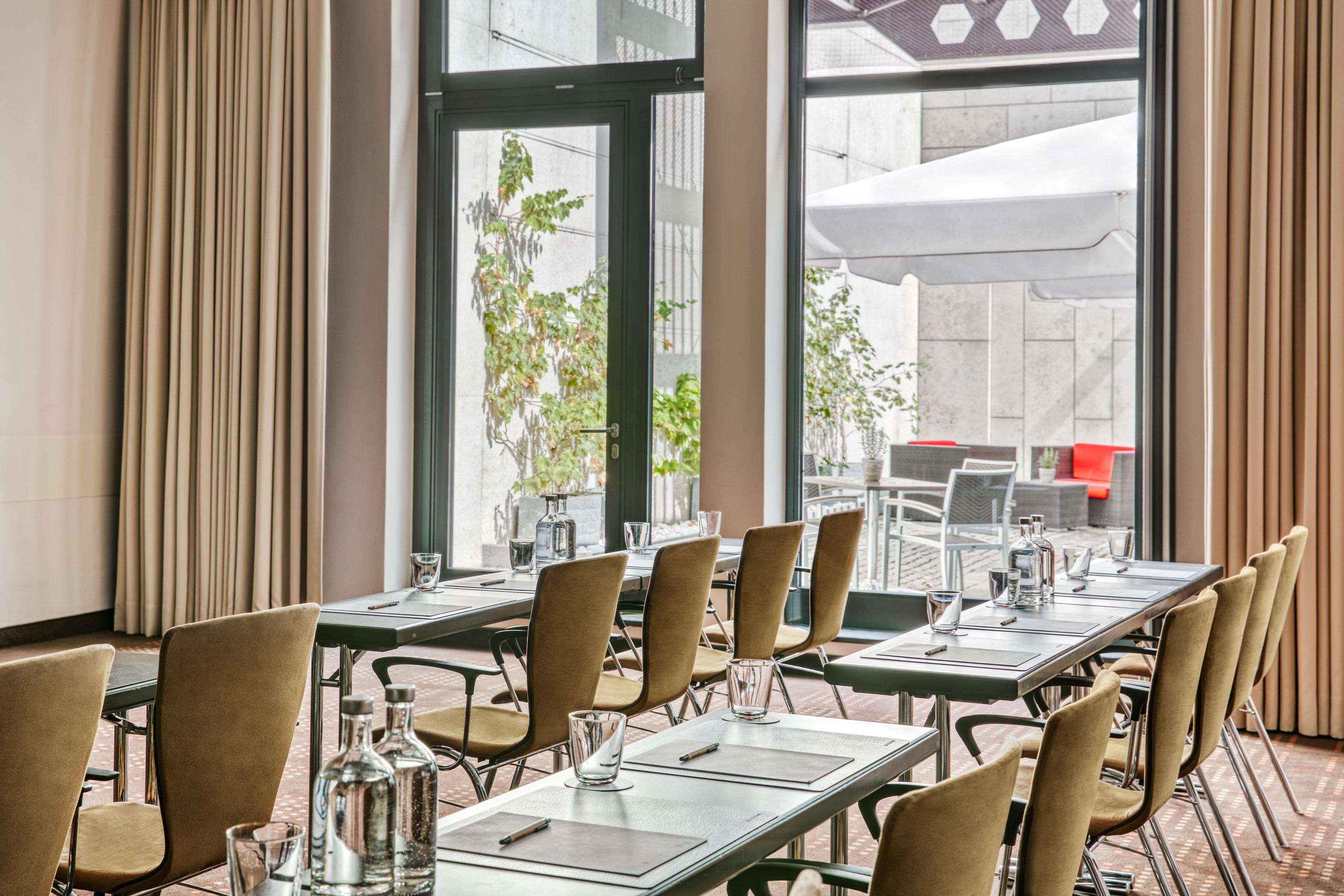 Intercityhotel Hotel 4*