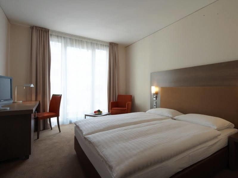 Intercityhotel Hotel 4*